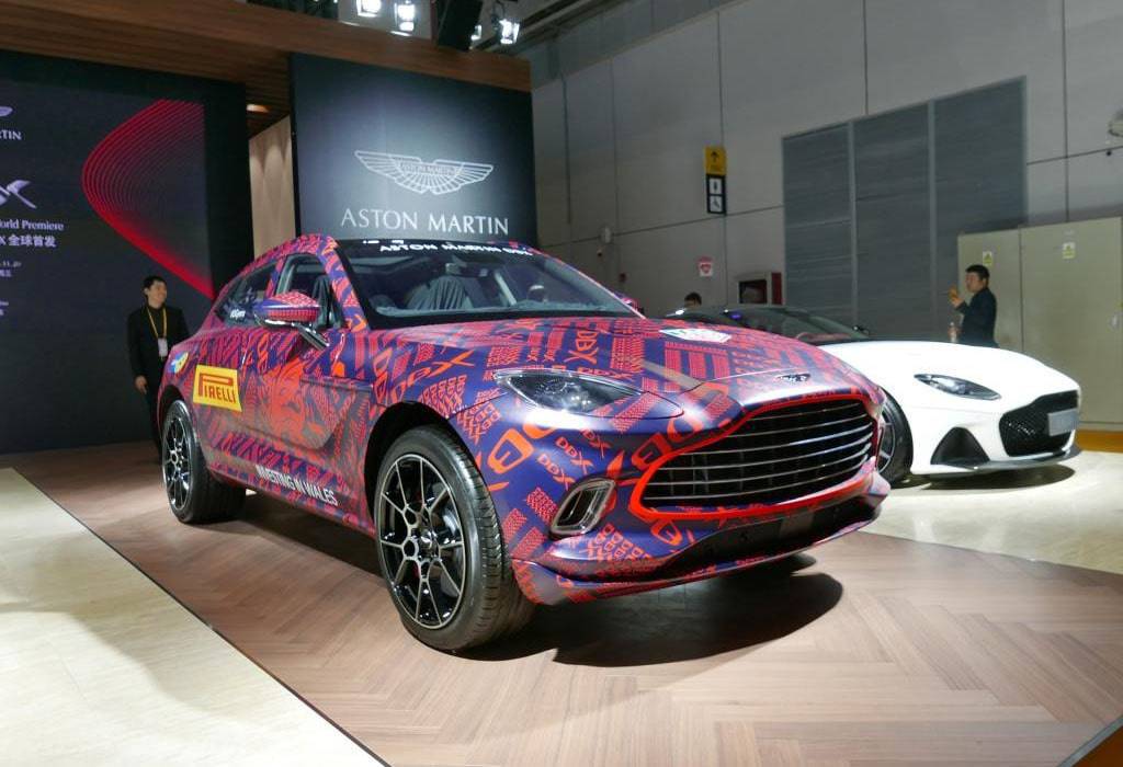 Кроссовер Aston Martin DBX 2020 